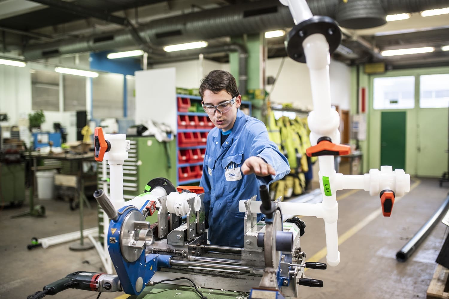 Apprentissage Agent(e) technique des matières synthétiques